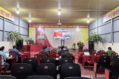 XÃ DÀO SAN THAM DỰ HỘI NGHỊ TRỰC TUYẾN SƠ KẾT 01 NĂM THỰC HIỆN SẮP XẾP ĐƠN VỊ HÀNH CHÍNH CÁC CẤP VÀ HOẠT ĐỘNG CỦA CHÍNH QUYỀN ĐỊA PHƯƠNG 02 CẤP TRÊN ĐỊA BÀN TỈNH LAI CHÂU.