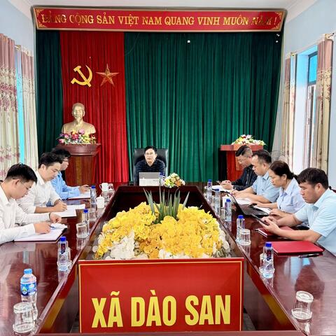 BAN CHỈ ĐẠO PHÁT TRIỂN KINH TẾ TẬP THỂ TỈNH KIỂM TRA TẠI XÃ DÀO SAN.
