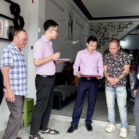 DÀO SAN KIỂM TRA, GIÁM SÁT HOẠT ĐỘNG TÍN DỤNG CHÍNH SÁCH TẠI BẢN SIN CHẢI.
